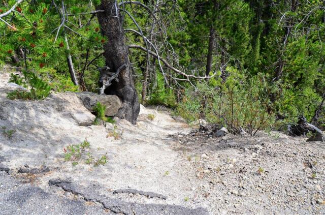 Steep drop to the right (2)