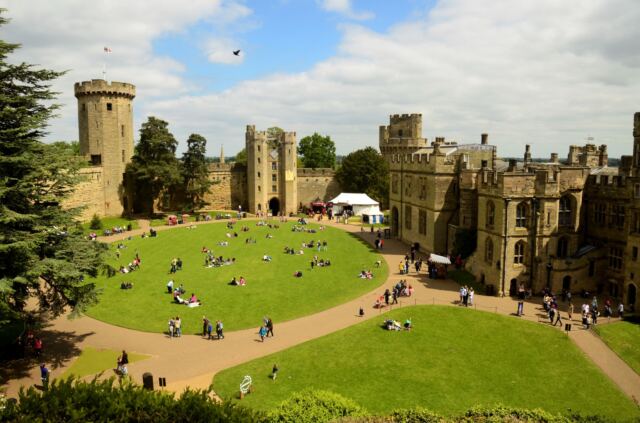 Warwick Castle - courtyard from The Mound 4