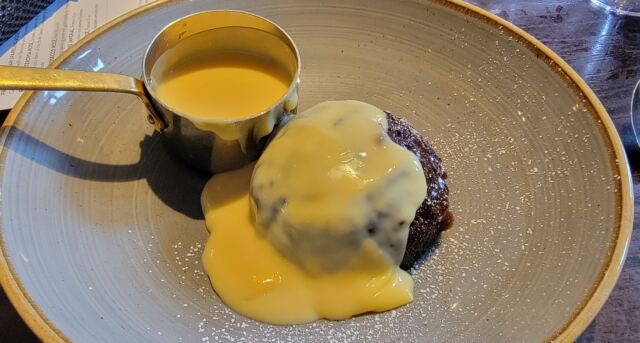 The Vic - sticky toffee pudding (2)