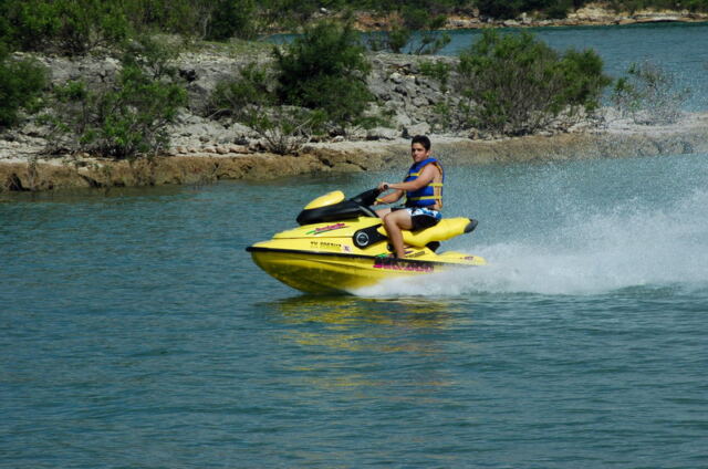 andrew-zips-into-the-cove