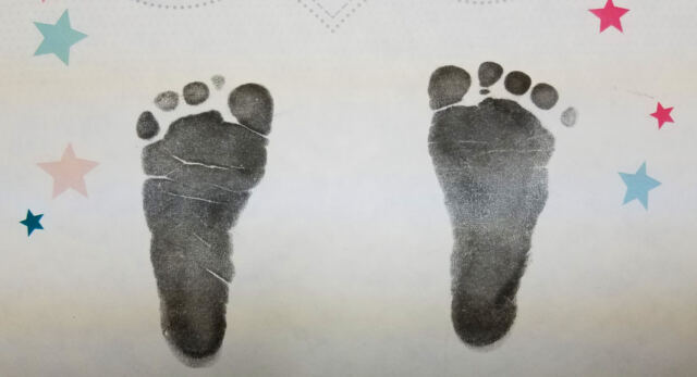 Newborn-footprints