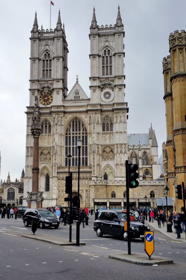 Westminster Abbey - front