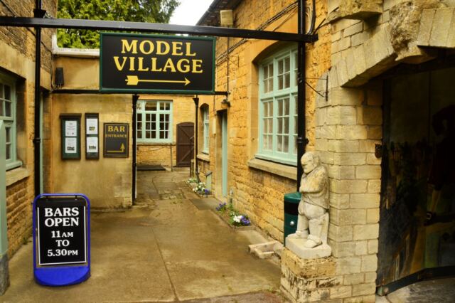 Bourton-on-the-Water model village (15)