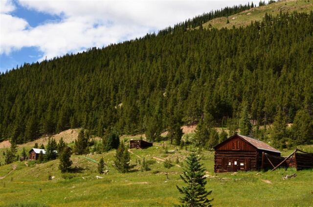 Independence ghost town (10)