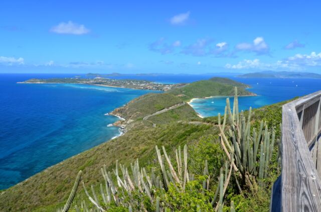 Virgin Gorda lookout - both sides of the island at once 1