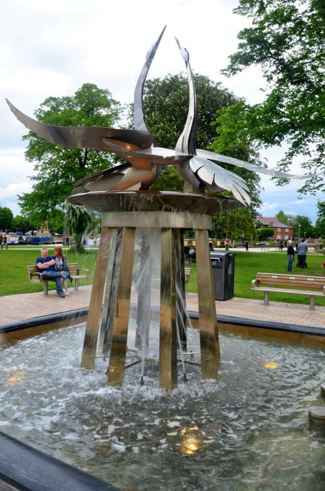 Swan fountain