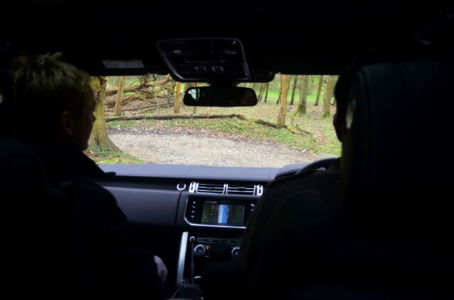 Andrew - offroad behind the wheel of the Range Rover (7)