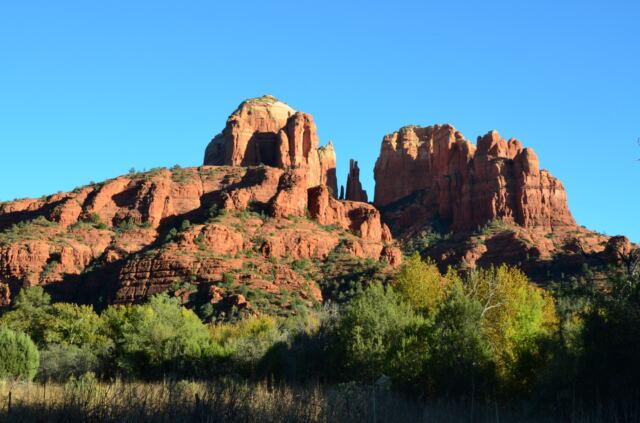 Cathedral Rock field views (3)