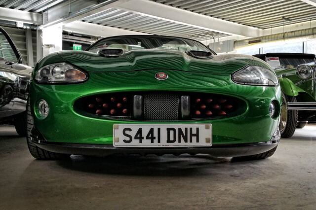 1998 Jaguar XKR - James Bond 'Die Another Day' (10)