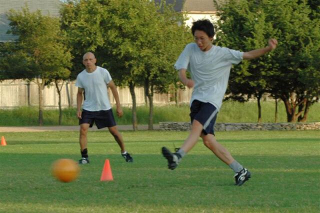 sammy-hits-a-hard-left-footer