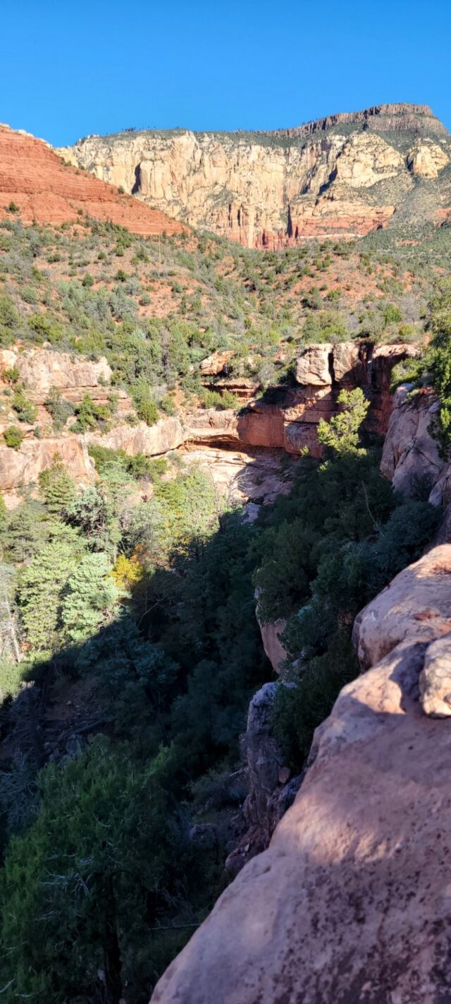 Oak Creek Canyon overlook (02)