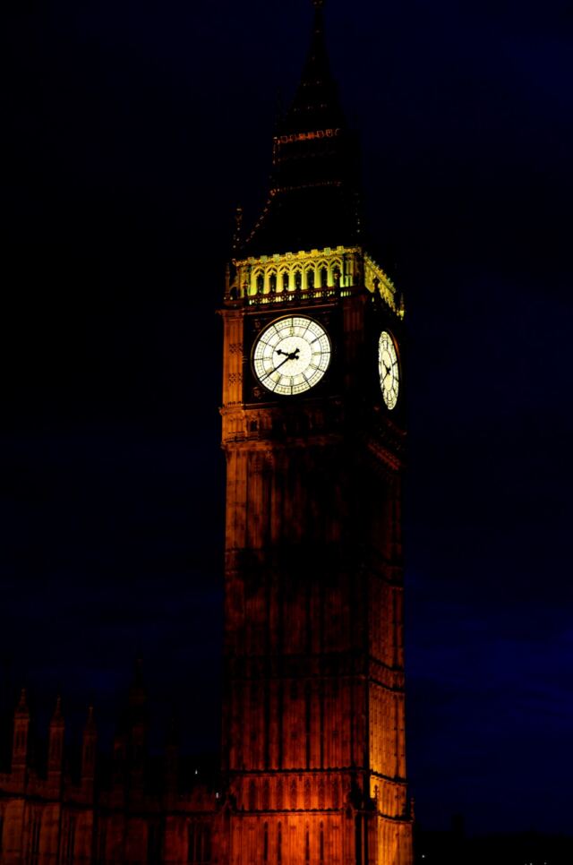 Elizabeth Tower - night shot 4