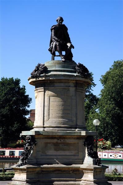 Shakespeare statue