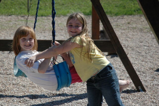 Swinging pals