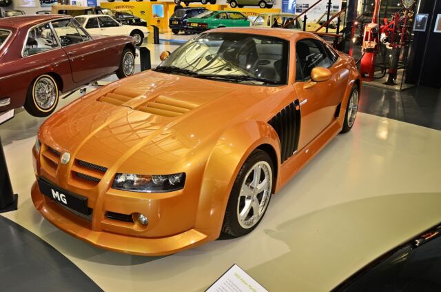 2004 MG X-Power SV (2)