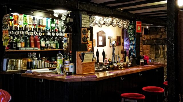 The Rose & Crown bar