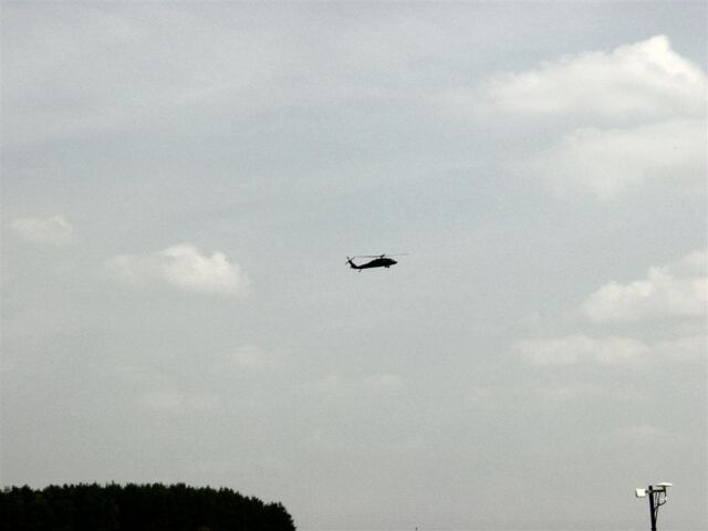 apache-approaches-airfield