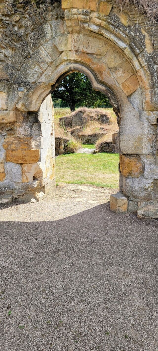 Hailes Abbey ruins (19)