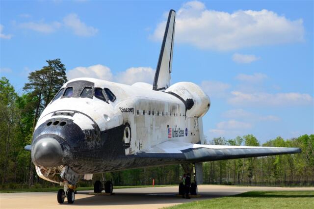 Discovery outside (29)