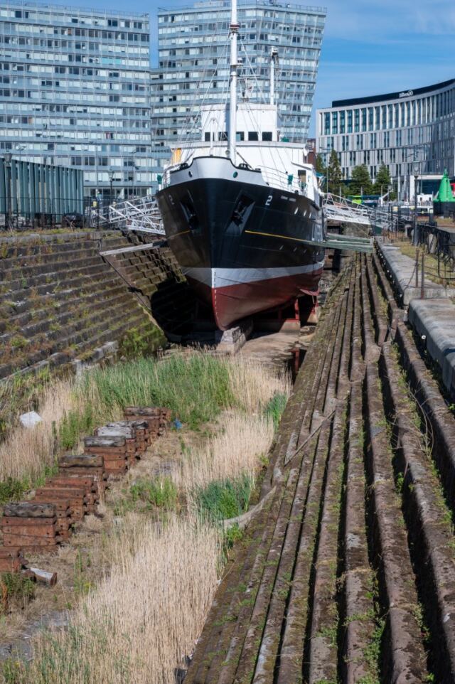 Liverpool Dry Docks 01