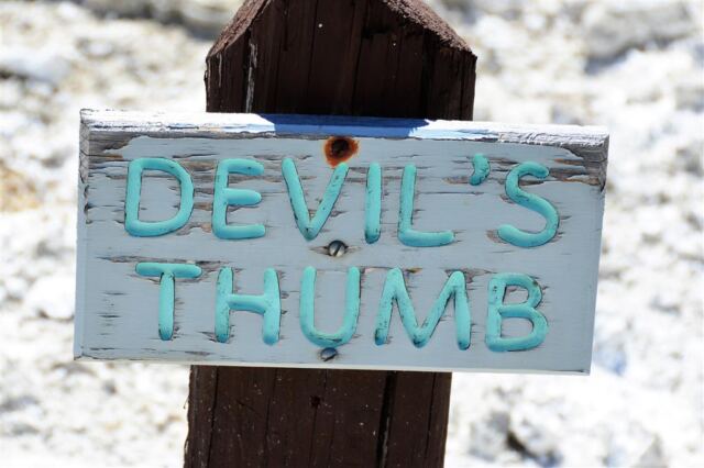 Devil's Thumb sign
