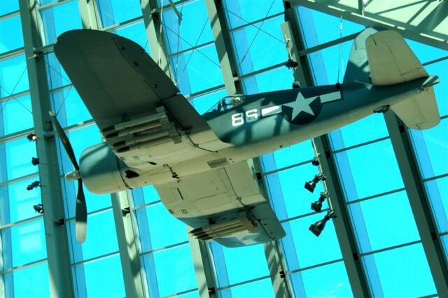F4U Corsair - higher (2)