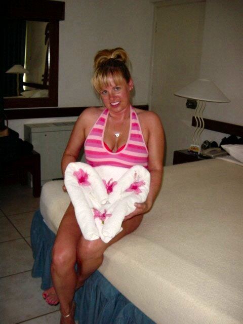 Kathy and the heart-shaped towels