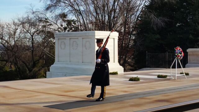 Arlington-Tomb-of-the-Unknown-Soldier-guards-1-