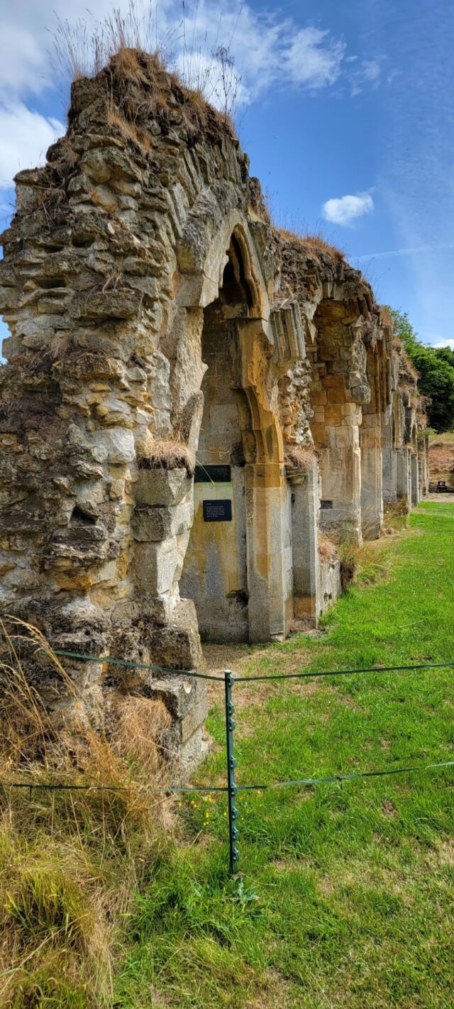 Hailes Abbey ruins (10)