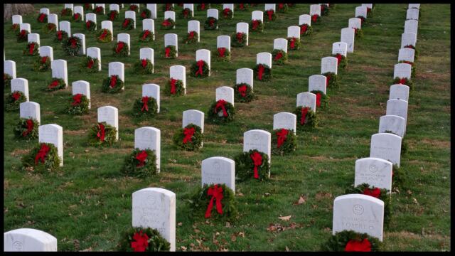 Arlington-wreaths-8-