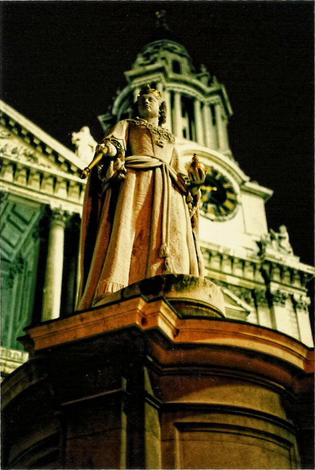 St. Paul's - front view