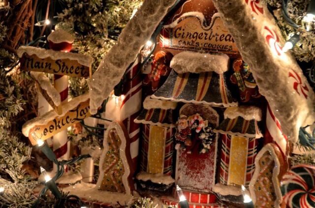 gingerbread-shop