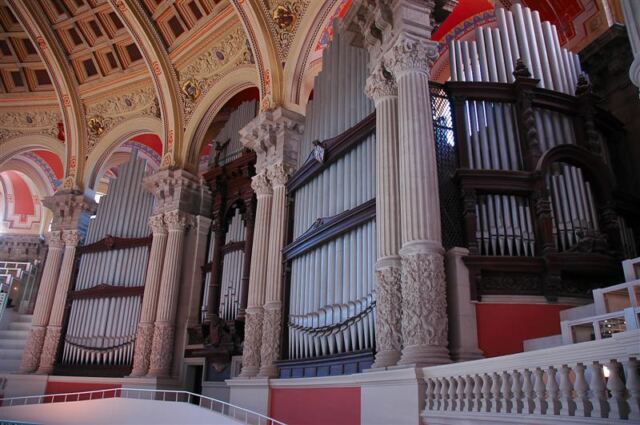 Pipe organ in Catalunya museum center