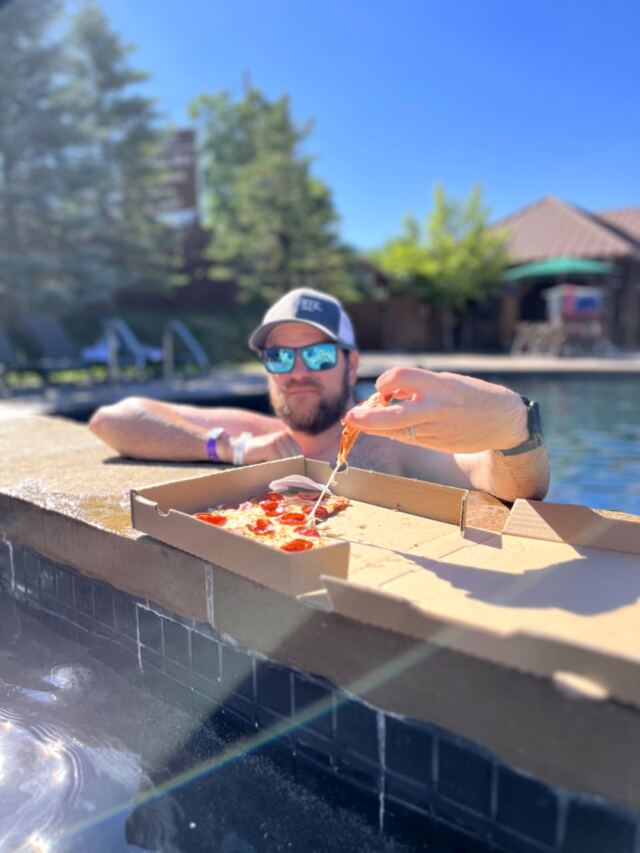 Pool-side pizza
