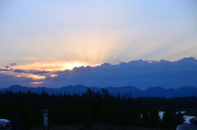 Yellowstone sunset (1)