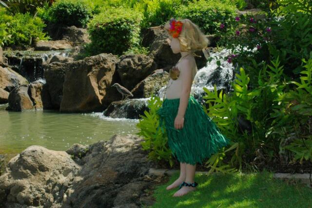 Kiersten - hula waterfall (2)