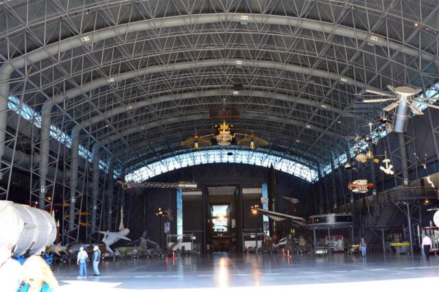 Hangar shot with doors open - but no Orbiter!