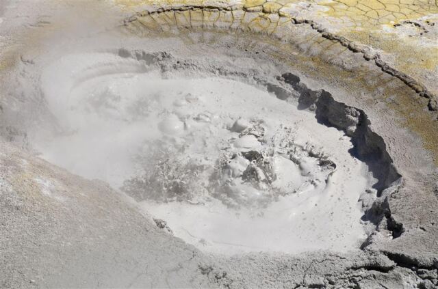 Sulphur Caldron (5)