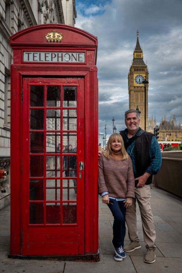 London - Red Phone Booth - Big Ben - Kathy-Roger