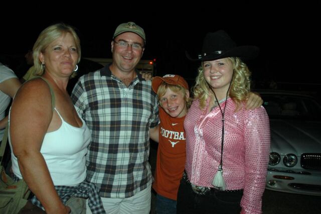 tammy-dad-hagen-and-melanie