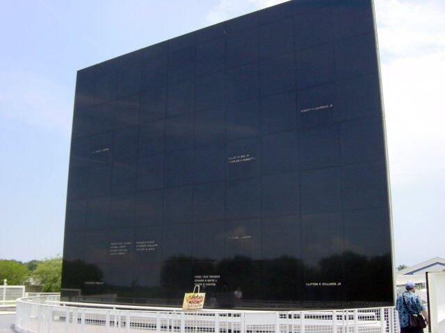 KSC VC - Astronaut Memorial