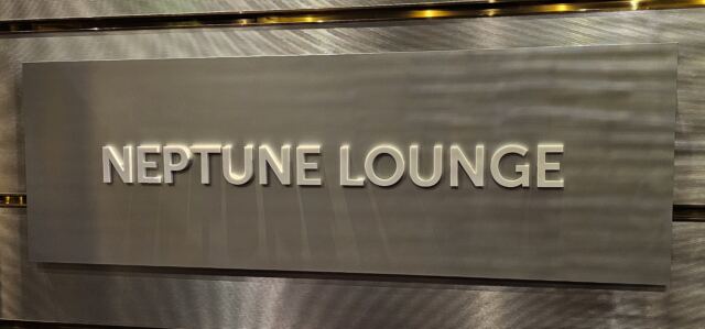 Bolette Neptune Lounge 02