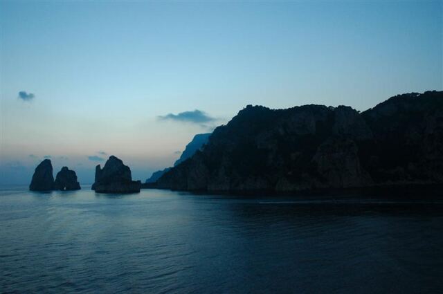 Capri silhouette