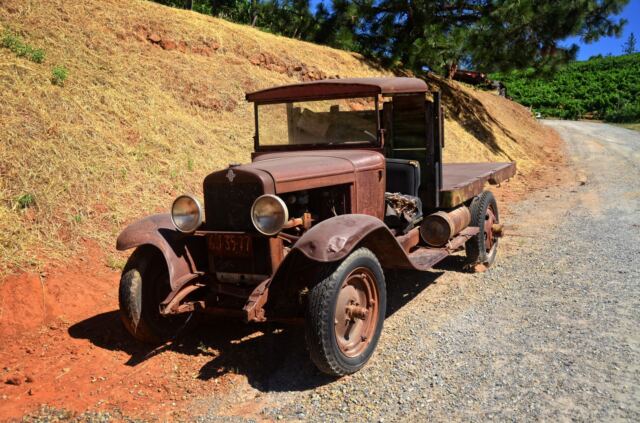 Boeger Winery - old truck 01