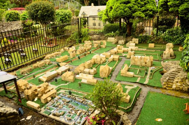 Bourton-on-the-Water model village (10)