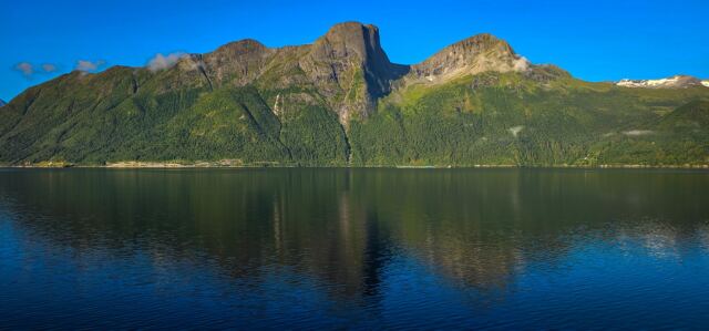 Bolette early morning crusing into the Norwegian Fjords 11