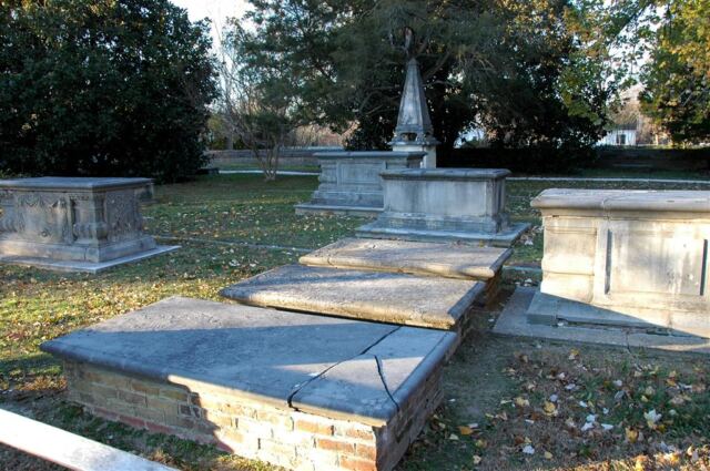 Bruton Parish Church - graveyard