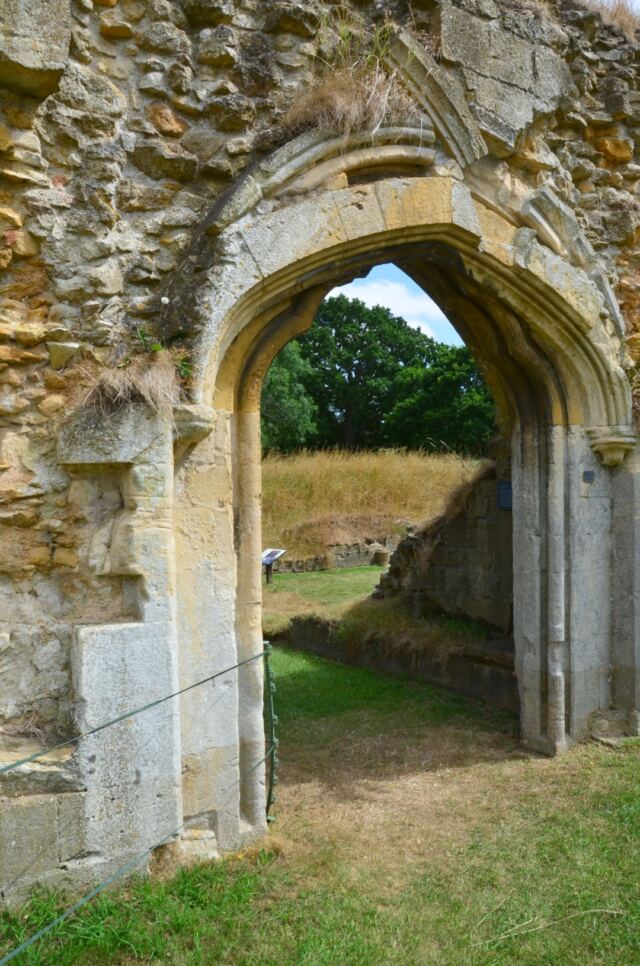 Hailes Abbey ruins (54)