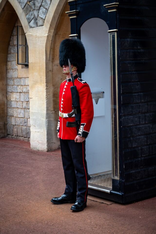 Windsor Castle - Kings Guard 01