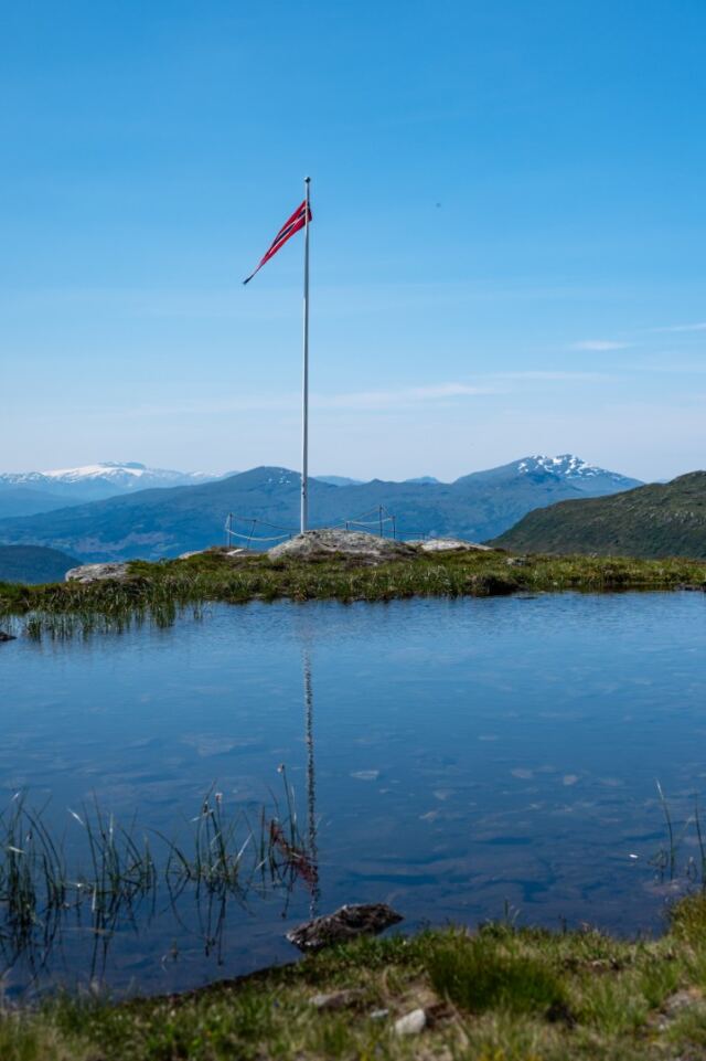Olden - views from atop Loen 08